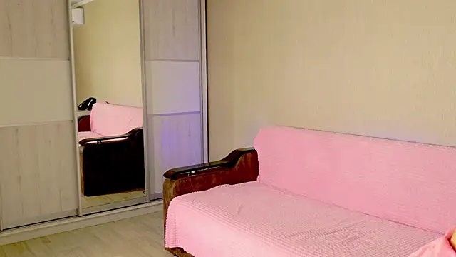 FridaCure online show from February 1, 1:23 am