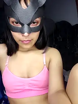 Snapshot of PequeArely chatting on February 9, 9:58 am PequeArely online show from February 9, 9:58 am