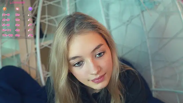 FlairCunard online show from December 3, 9:01 pm