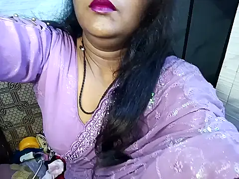 Snapshot of Muktha chatting on January 16, 12:55 am Muktha online show from January 16, 12:55 am