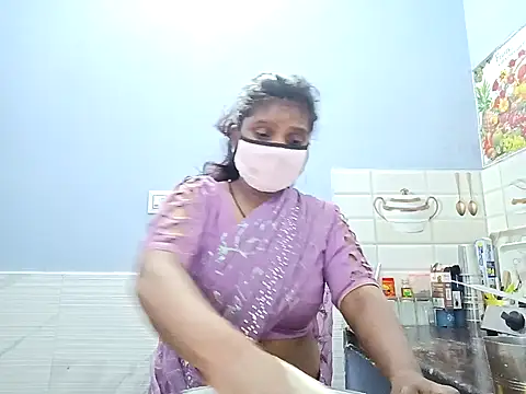 Snapshot of Muktha chatting on January 17, 6:02 pm Muktha online show from January 17, 6:02 pm