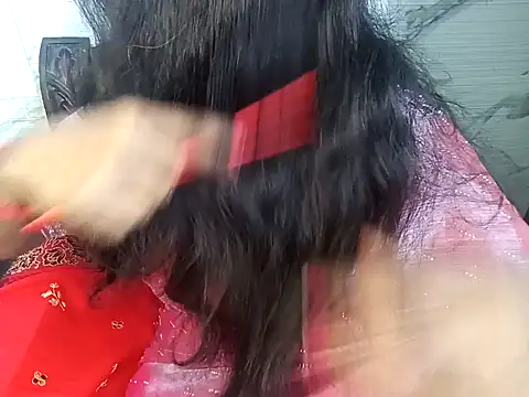 Snapshot of Muktha chatting on January 18, 11:33 pm Muktha online show from January 18, 11:33 pm