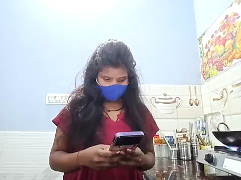Snapshot of Muktha chatting on February 1, 2:24 pm Muktha online show from February 1, 2:24 pm