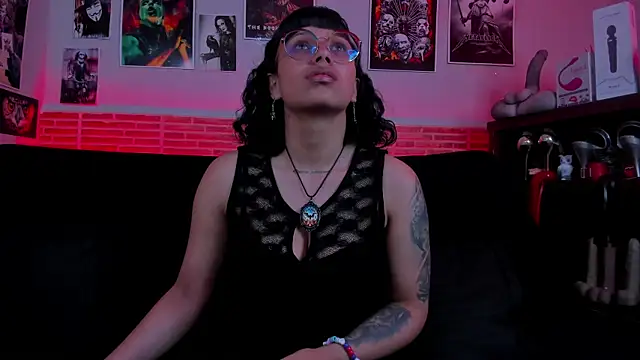 lilith-deveraux online show from September 17, 2:41 pm