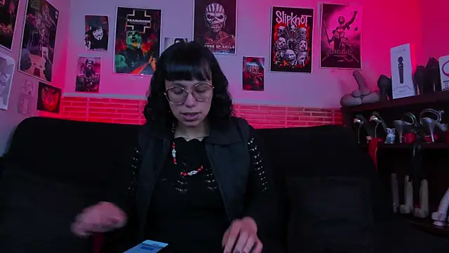 lilith-deveraux online show from October 1, 1:39 pm