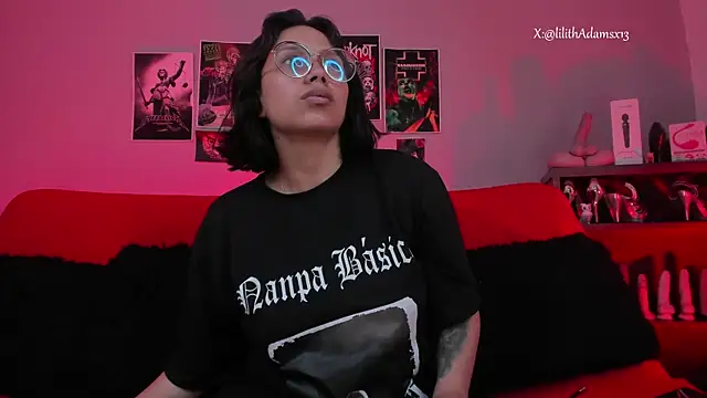 lilith-deveraux online show from October 17, 3:03 pm