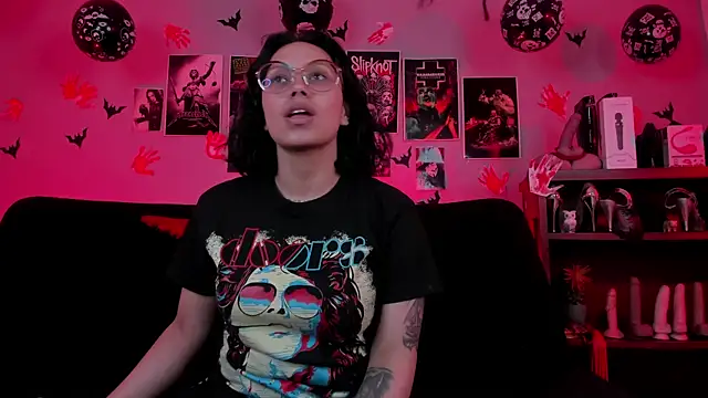 lilith-deveraux online show from November 10, 12:53 am