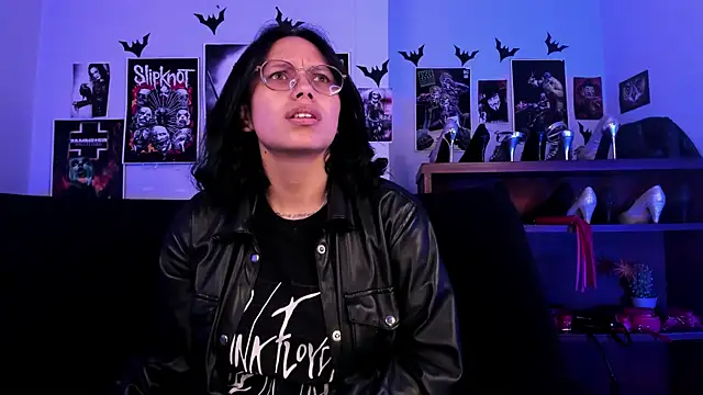 lilith-deveraux online show from July 8, 6:12 pm