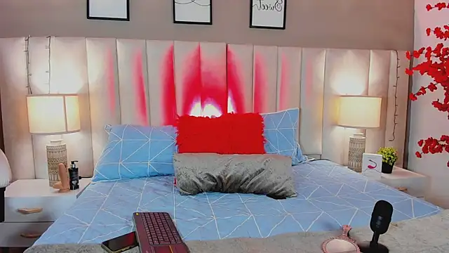 Snapshot of dayanne07 chatting on November 21, 12:32 am dayanne07 online show from November 21, 12:32 am