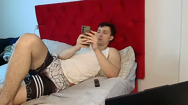 Snapshot of NicoDavisHere chatting on July 3, 6:58 pm NicoDavisHere online show from July 3, 6:58 pm