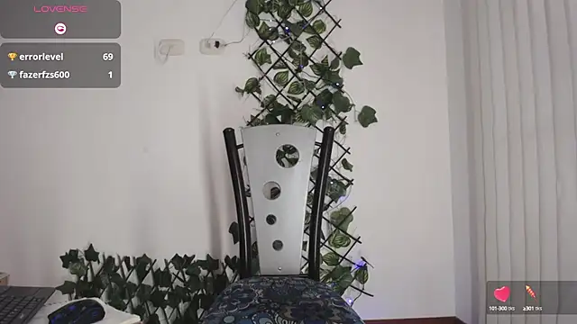 Snapshot of darkviper26 chatting on February 23, 10:31 pm darkviper26 online show from February 23, 10:31 pm