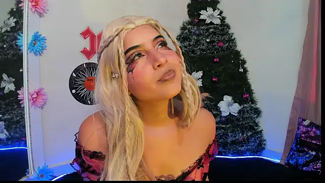 Snapshot of _dahian14_ chatting on December 28, 4:30 am dahian14 online show from December 28, 4:30 am