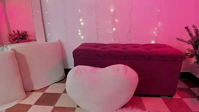 Snapshot of _dahian14_ chatting on October 17, 5:10 am dahian14 online show from October 17, 5:10 am