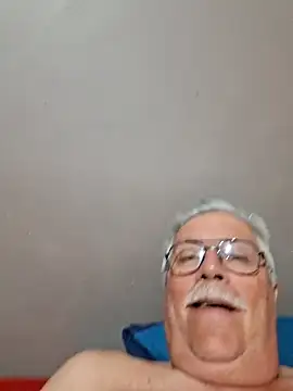 Snapshot of NawtyB1965 chatting on October 17, 3:42 am NawtyB1965 online show from October 17, 3:42 am