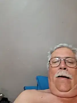 Snapshot of NawtyB1965 chatting on November 7, 3:39 am NawtyB1965 online show from November 7, 3:39 am