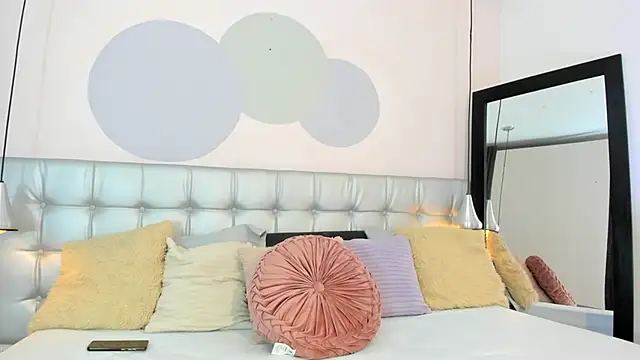 Snapshot of Axel_brunette1 chatting on March 13, 8:00 pm Axel brunette1 online show from March 13, 8:00 pm