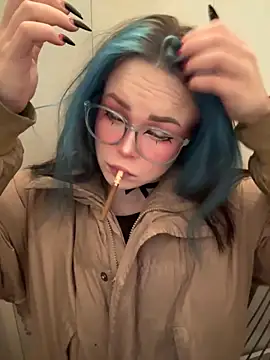 MaddisonHaas online show from December 5, 12:08 am