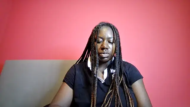 Snapshot of Slutty_Kiki_Bella chatting on June 25, 9:30 pm Slutty Kiki Bella online show from June 25, 9:30 pm
