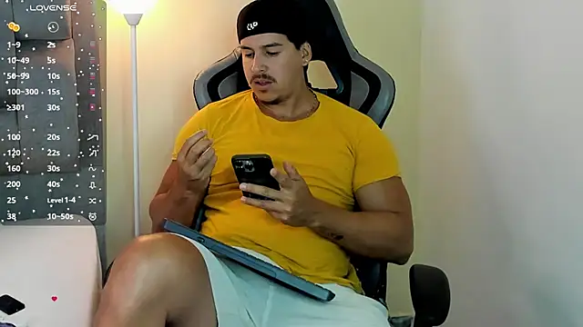victor vixen online show from April 28, 3:28 pm