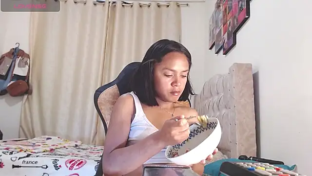 Samary thomas online show from January 17, 1:04 am