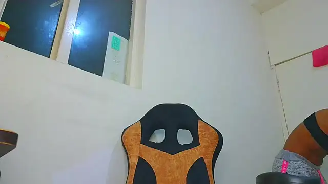 Samary thomas online show from February 20, 1:13 am