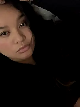 Snapshot of arielopal chatting on December 14, 6:41 am arielopal online show from December 14, 6:41 am