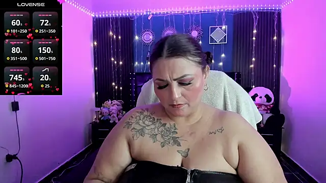 Ivonnee   online show from April 30, 12:17 am