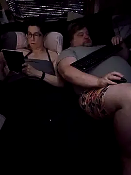 alienbunny online show from January 19, 5:05 am