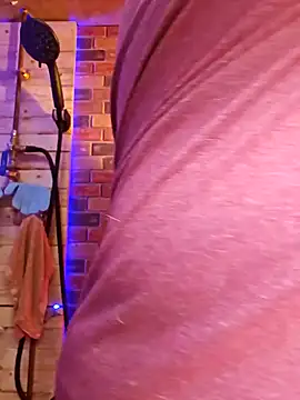 alienbunny online show from February 5, 5:53 pm