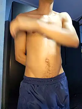 Snapshot of boyminerin00 chatting on September 15, 2:11 am boyminerin00 online show from September 15, 2:11 am