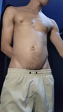 Snapshot of boyminerin00 chatting on December 2, 2:28 am boyminerin00 online show from December 2, 2:28 am