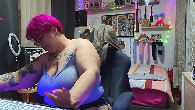 SunshineLexi online show from March 2, 7:02 pm