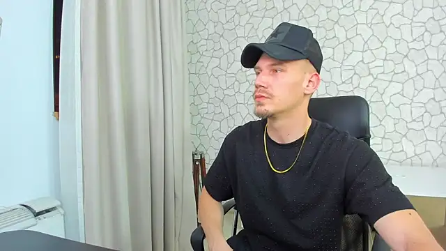 MateoBenjaminX online show from January 20, 5:16 pm