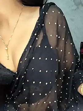 Shanaya Hotty online show from December 28, 9:40 pm