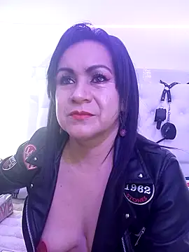 jescaoporto4 online show from September 20, 2:07 pm