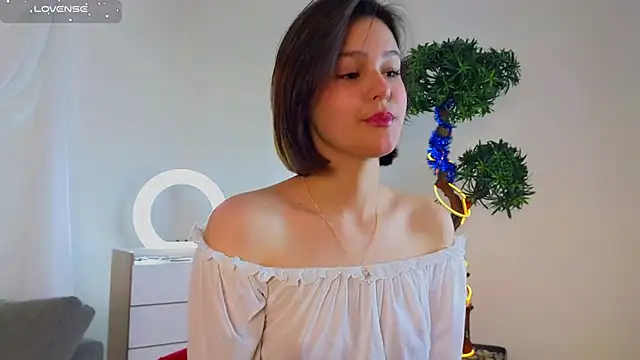 Snapshot of EthalGold chatting on February 5, 3:02 am EthalGold online show from February 5, 3:02 am