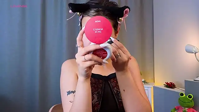 Snapshot of EthalGold chatting on October 23, 3:06 am EthalGold online show from October 23, 3:06 am