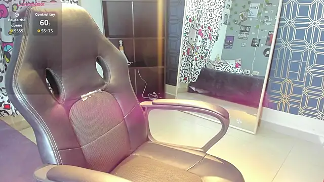  maria foxx  online show from November 17, 6:35 pm