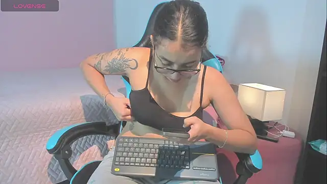  maria foxx  online show from June 10, 12:04 pm