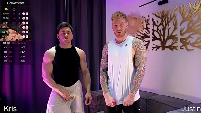 Snapshot of Justin_Hardy chatting on November 7, 10:43 pm Justin Hardy online show from November 7, 10:43 pm