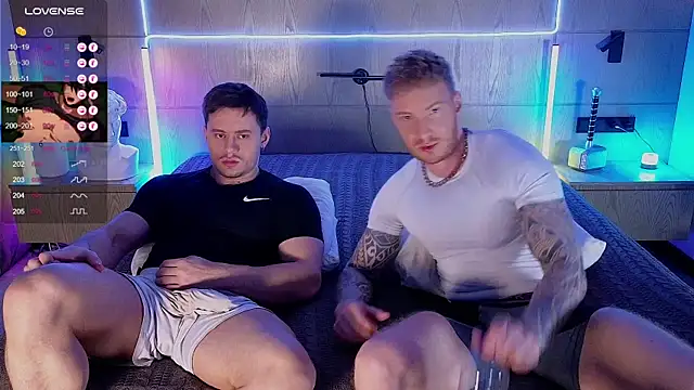 Snapshot of Justin_Hardy chatting on November 8, 4:51 pm Justin Hardy online show from November 8, 4:51 pm