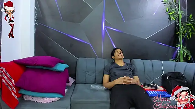 playsgirlhot online show from November 12, 11:14 pm