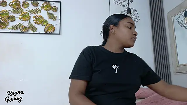 kayna gomez online show from December 22, 7:00 pm