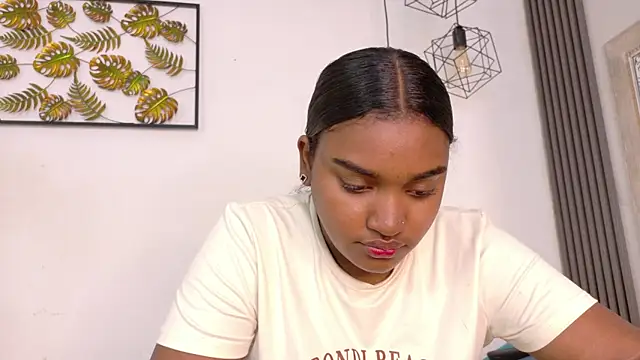 kayna gomez online show from January 8, 7:05 pm