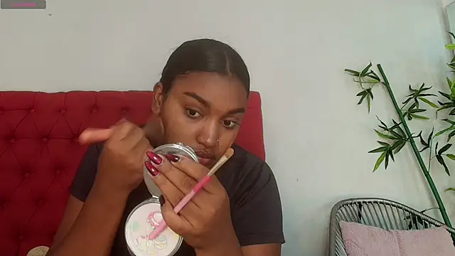 kayna gomez online show from July 22, 7:05 pm