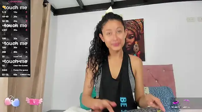 Snapshot of Milkdulce1 chatting on February 8, 3:08 am Milkdulce1 online show from February 8, 3:08 am