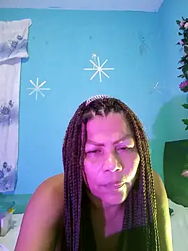 dulcesilvana10 online show from December 19, 5:51 am