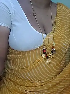 Snapshot of Sexy-Telugunayana2 chatting on December 15, 3:38 pm Sexy-Telugunayana2 online show from December 15, 3:38 pm