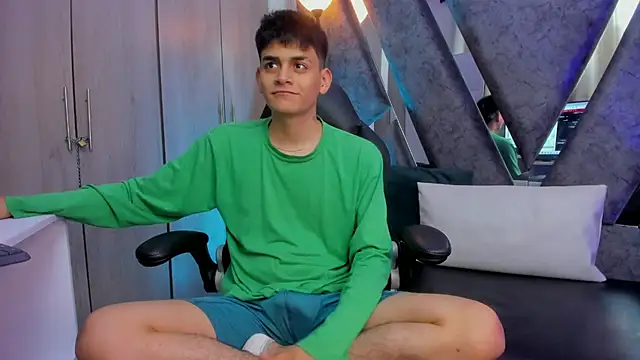 Snapshot of Yef_Thin chatting on October 25, 3:14 am Yef Thin online show from October 25, 3:14 am