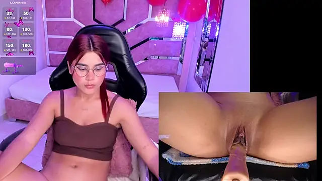 Snapshot of Sara-Hill chatting on February 17, 9:08 pm Sara-Hill online show from February 17, 9:08 pm